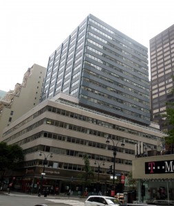 (4) 711 Third Avenue
William Lescaze & Associates, 1956
Built FAR: 14.07 proposed 18
